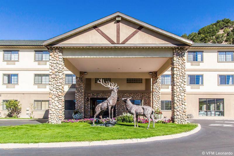 Отель Quality Inn & Suites Vail Valley