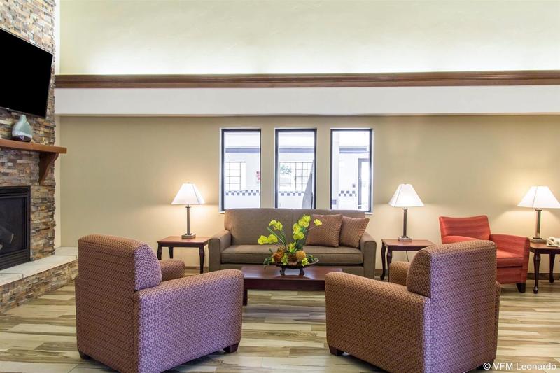 Отель Quality Inn & Suites Vail Valley