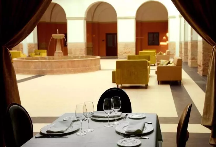 هتل Spa Martín El Humano