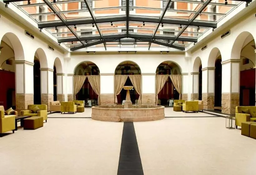 هتل Spa Martín El Humano