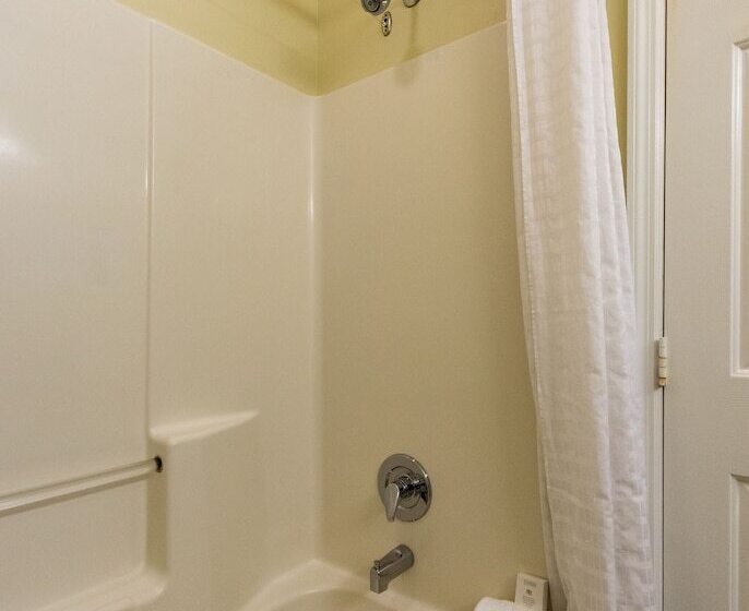 هتل Sunshine Suites Resort