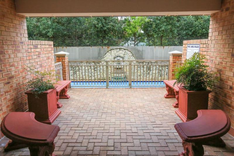 Отель Sandton Times Square Serviced Apartments