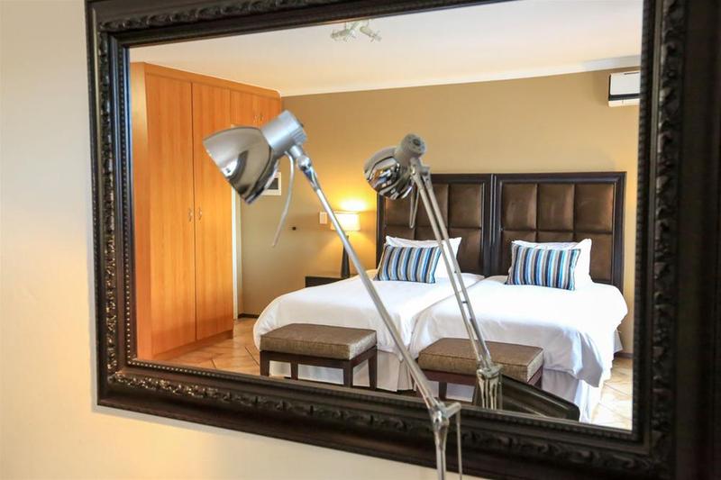 Отель Sandton Times Square Serviced Apartments