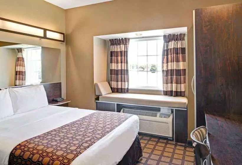 Microtel Inn & Suites By Wyndham Bluffs