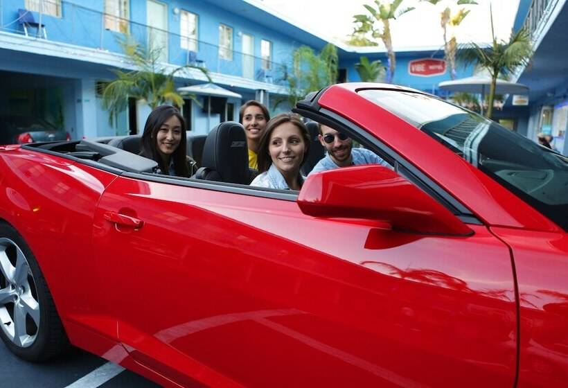 Banana Bungalow Hollywood Hotel & Hostel