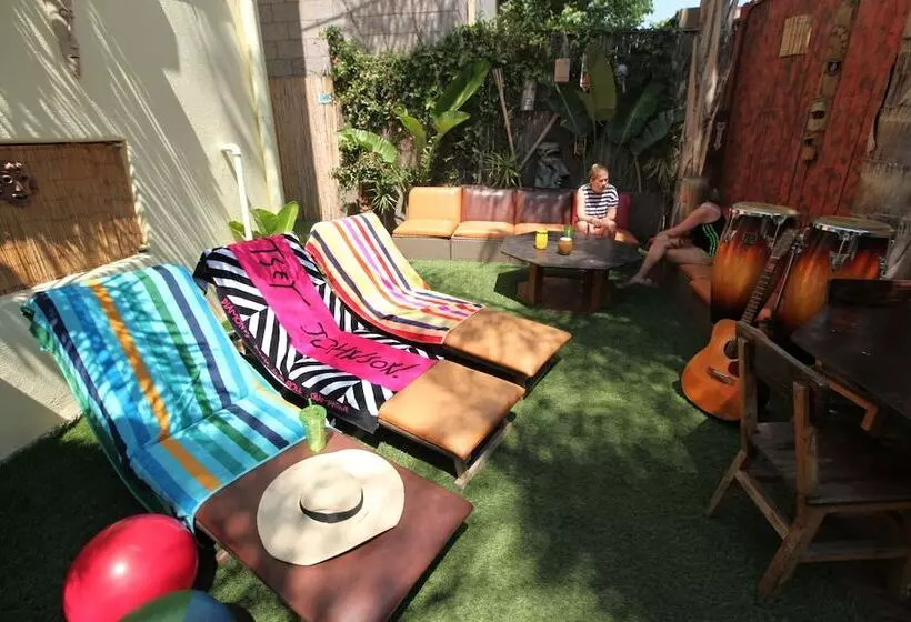 Banana Bungalow Hollywood Hotel & Hostel