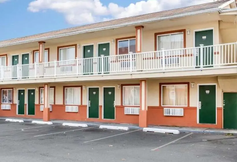 Economy Motel