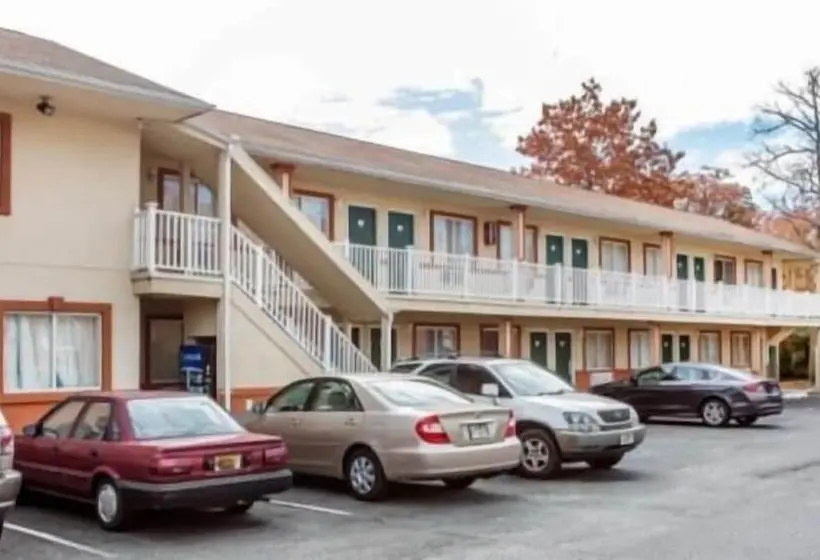 Economy Motel