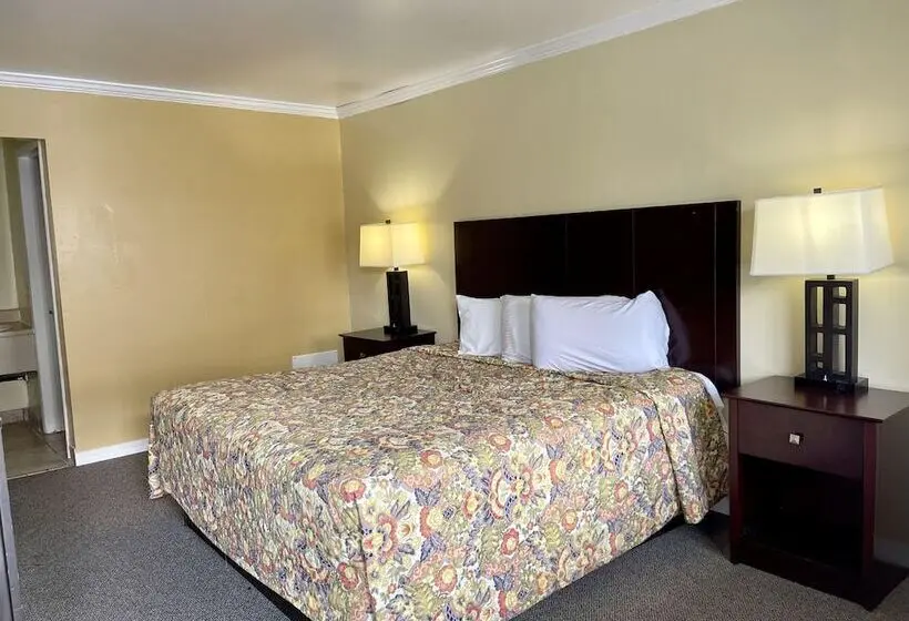 Economy Motel