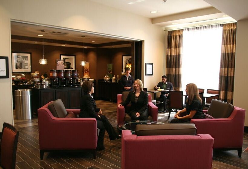 Hampton Inn & Suites Detroit / Airport   Romulus