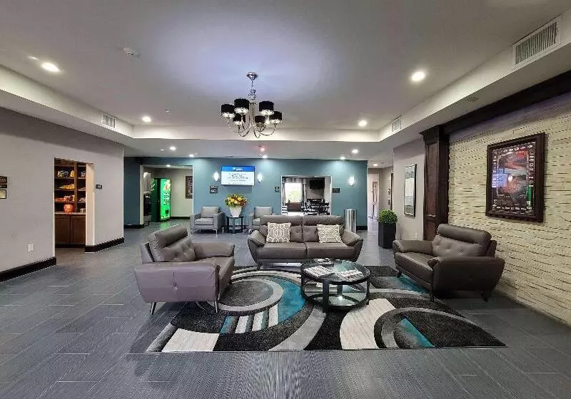 Отель Best Western Plus Kenedy Inn