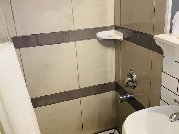 فندق Brentwood Motor Inn