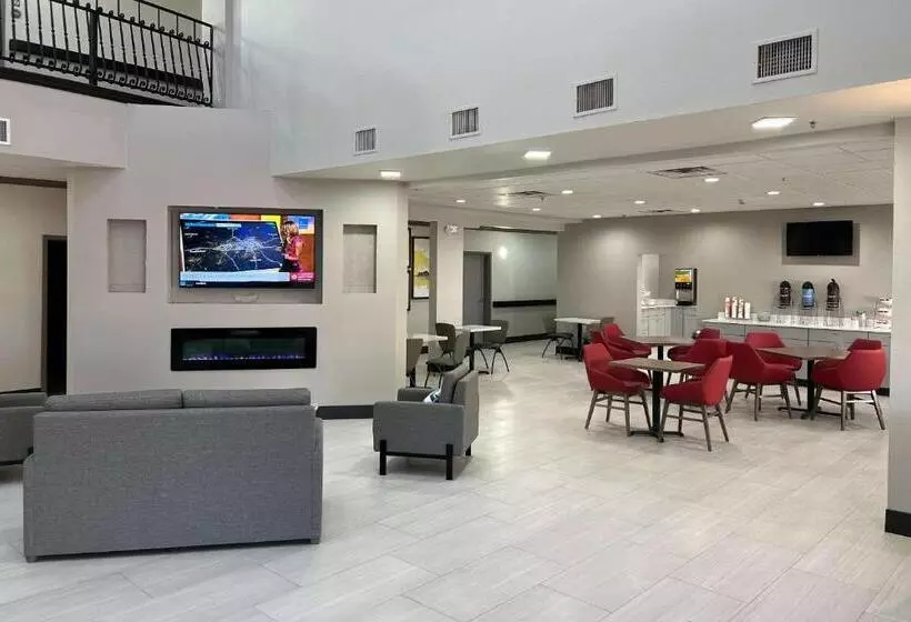 酒店 Comfort Inn & Suites