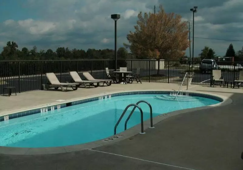 Отель Comfort Suites Gadsden Attalla