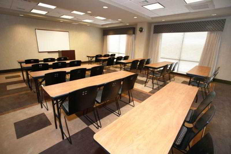 Отель Comfort Suites