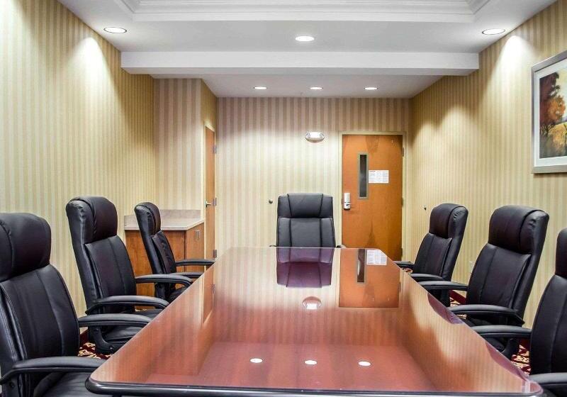 فندق Comfort Suites Hummelstown  Hershey