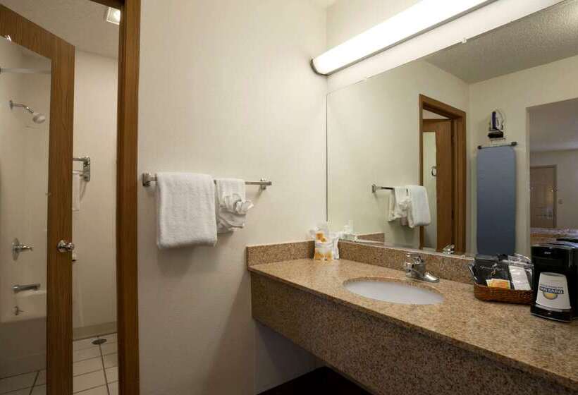 فندق Days Inn By Wyndham Huntington