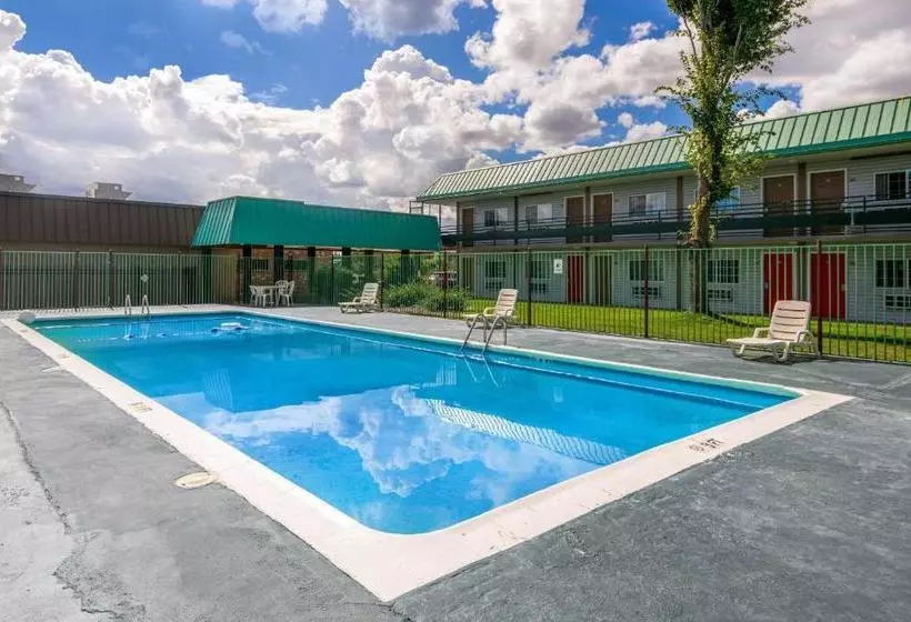 酒店 Econo Lodge & Suites Spokane