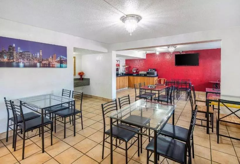 酒店 Econo Lodge & Suites Spokane