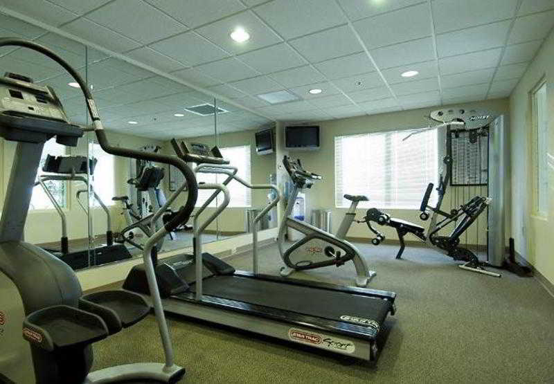 Отель Fairfield Inn & Suites By Marriott Atlanta Stonecrest