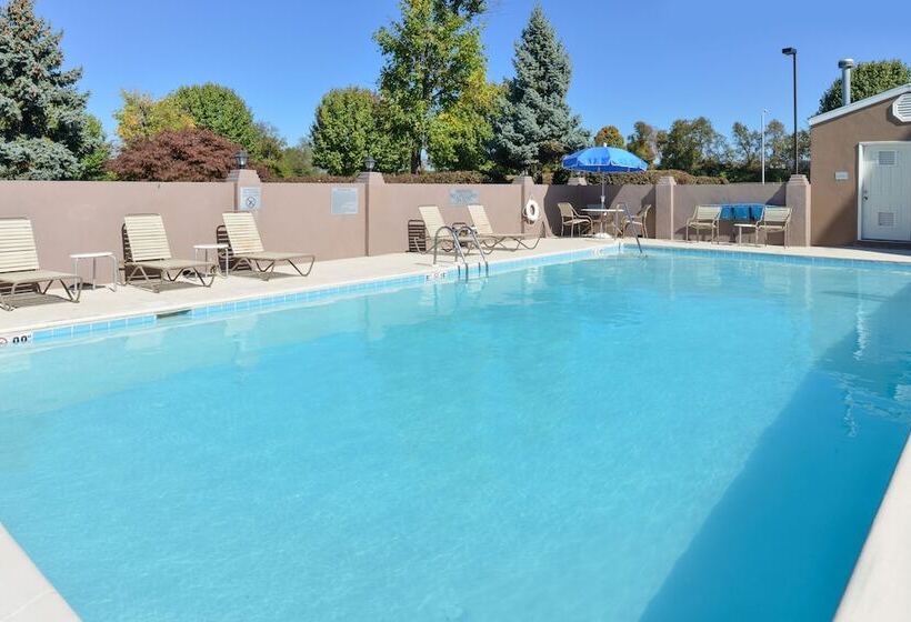 فندق Fairfield Inn & Suites By Marriott Lexington Georgetown/college Inn