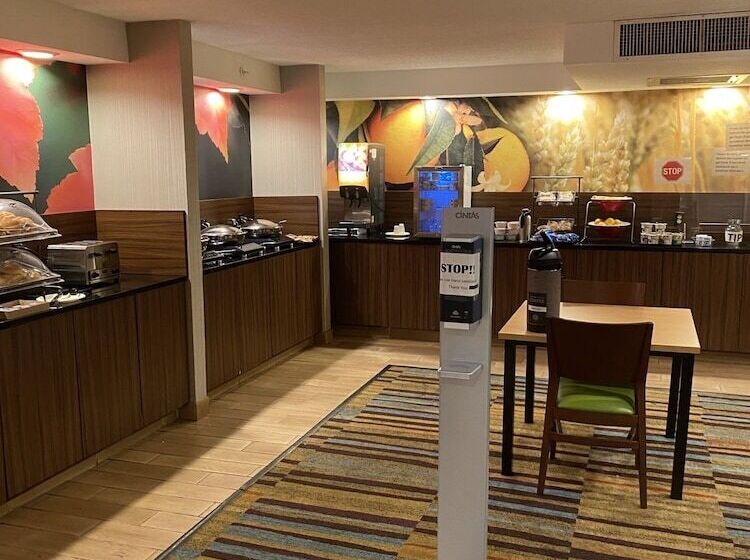 فندق Fairfield Inn & Suites By Marriott Lexington Georgetown/college Inn