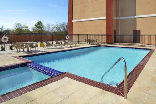 هتل Four Points By Sheraton Houston Hobby Airport