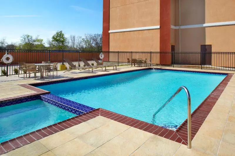 בית מלון כפרי Four Points By Sheraton Houston Hobby Airport