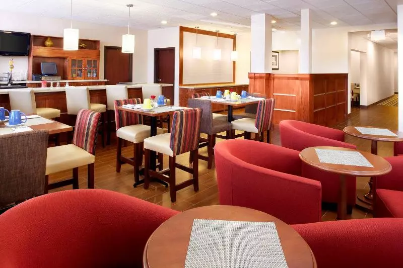 בית מלון כפרי Four Points By Sheraton Houston Hobby Airport