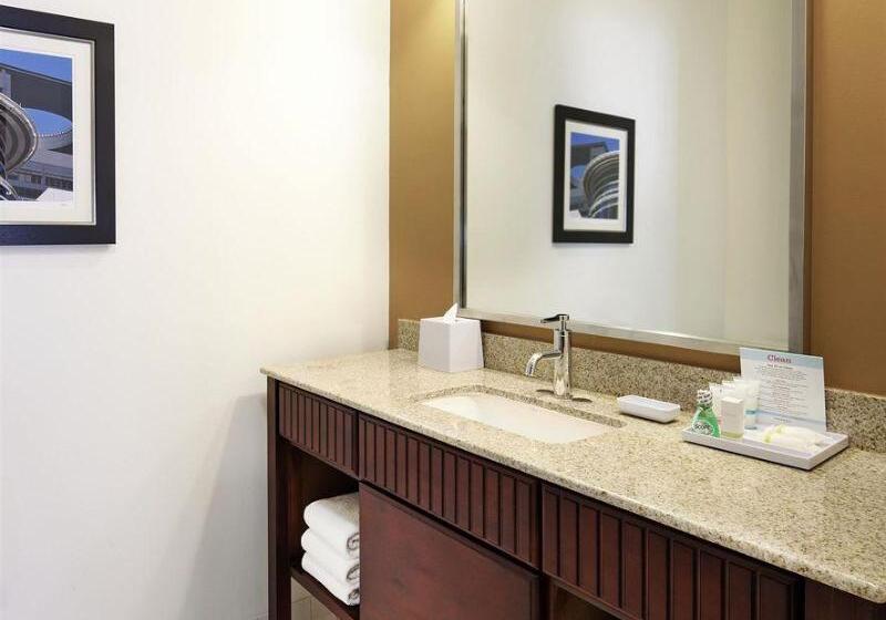 هتل Four Points By Sheraton Houston Hobby Airport