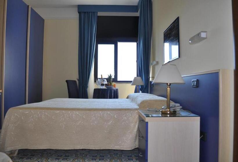 Grand Hotel La Playa