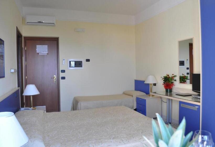 Grand Hotel La Playa