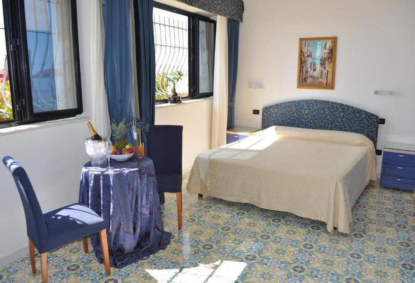 Grand Hotel La Playa