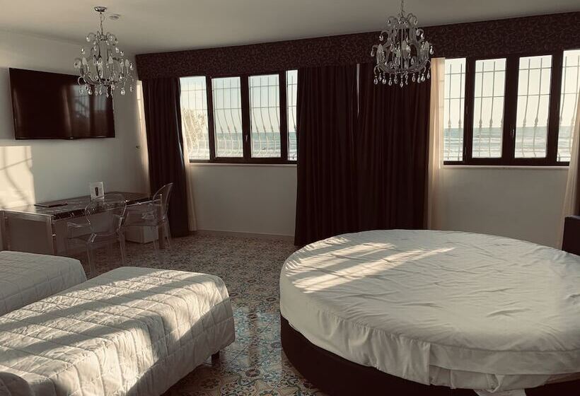 Grand Hotel La Playa