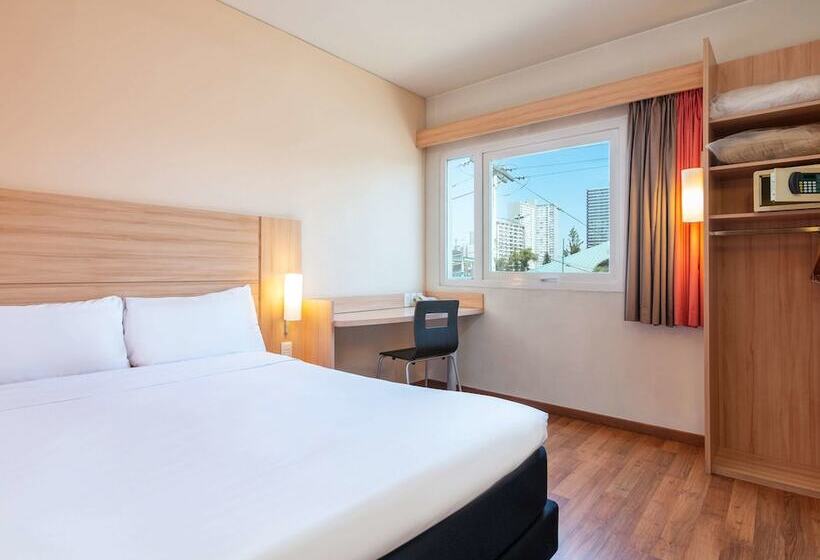 فندق Ibis Santiago Estacion Central