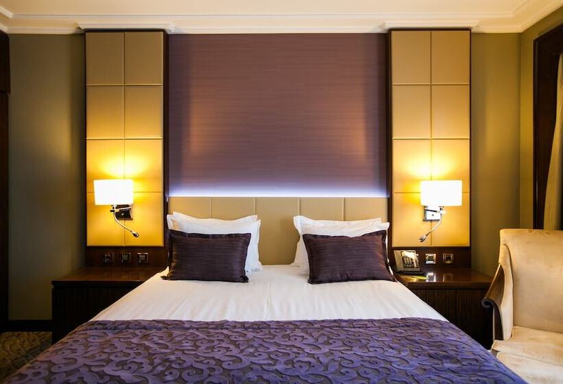 فندق Kharkiv Palace