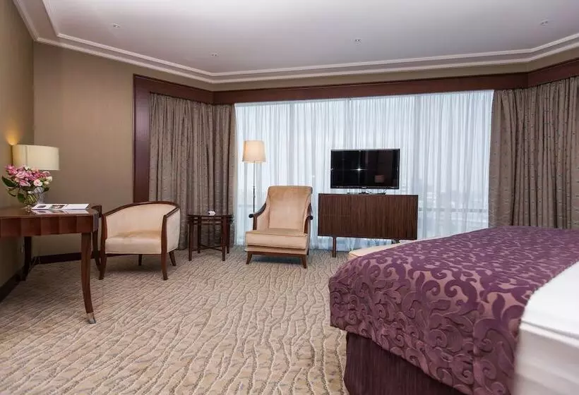 호텔 Kharkiv Palace