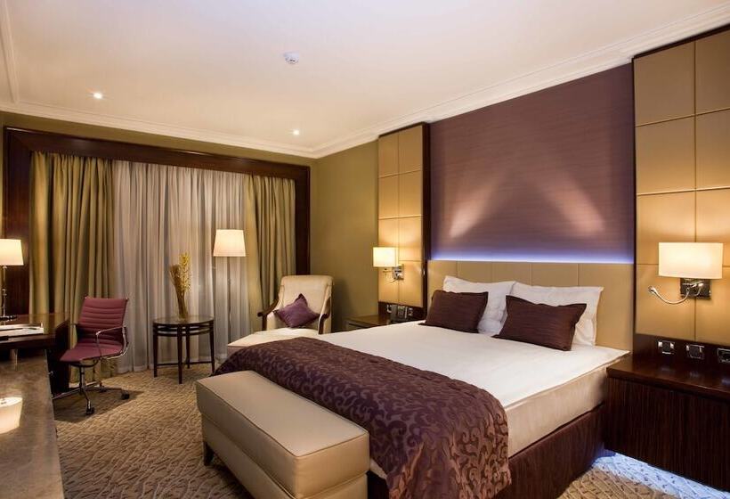 فندق Kharkiv Palace