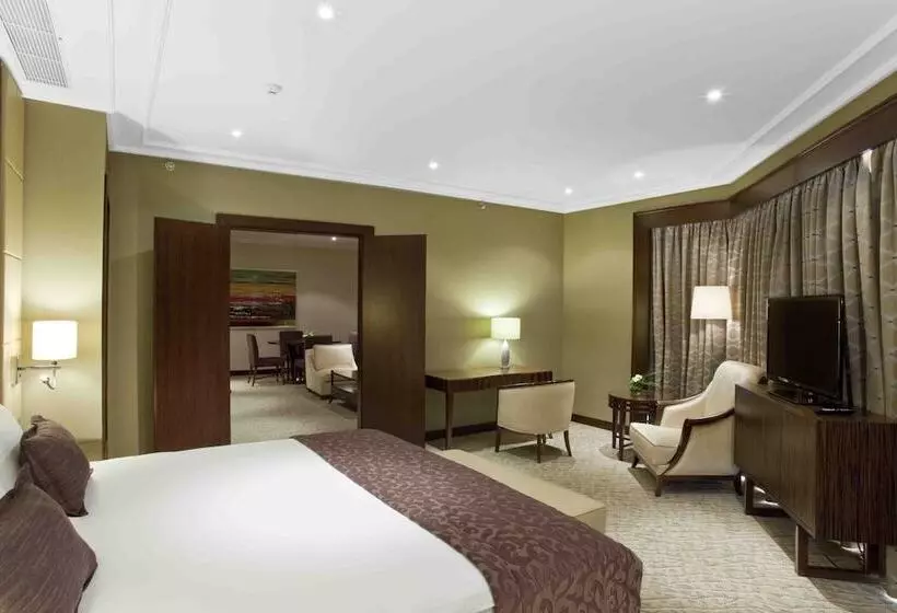 호텔 Kharkiv Palace