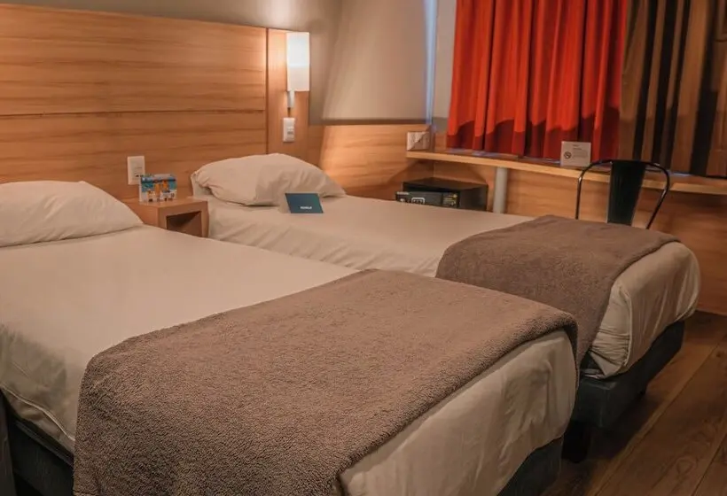 هتل Nobile Inn Santiago