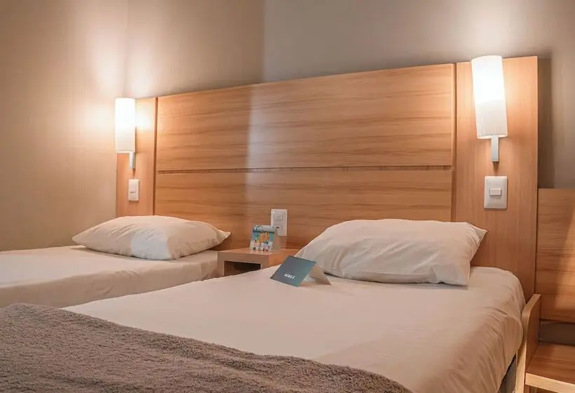 هتل Nobile Inn Santiago