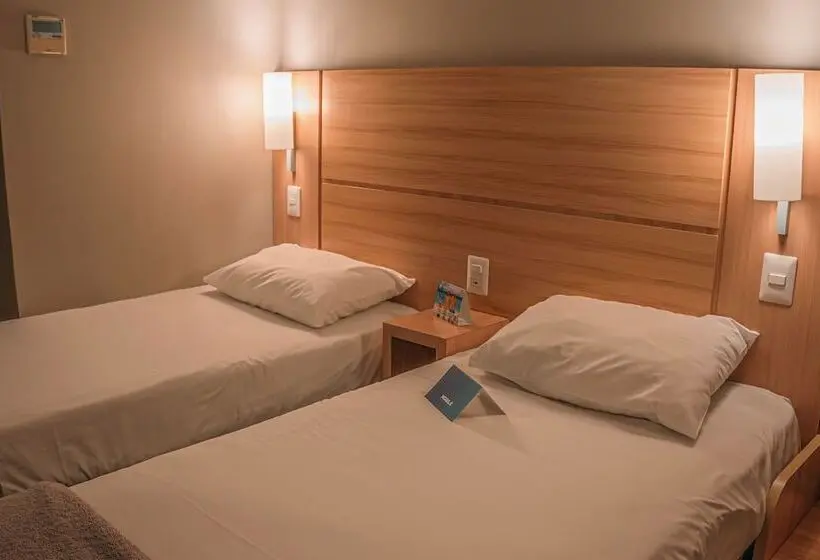 هتل Nobile Inn Santiago