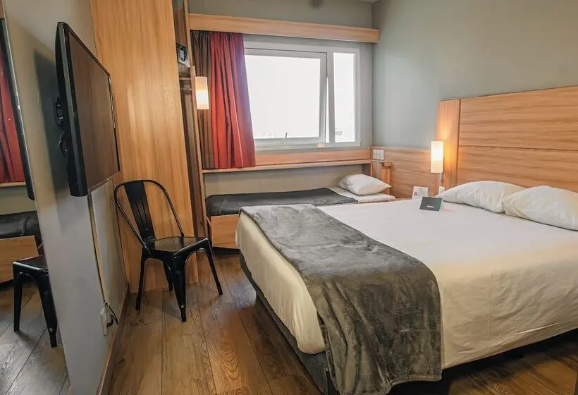 هتل Nobile Inn Santiago