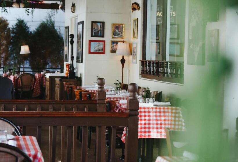 هتل Ocean Reef Suites