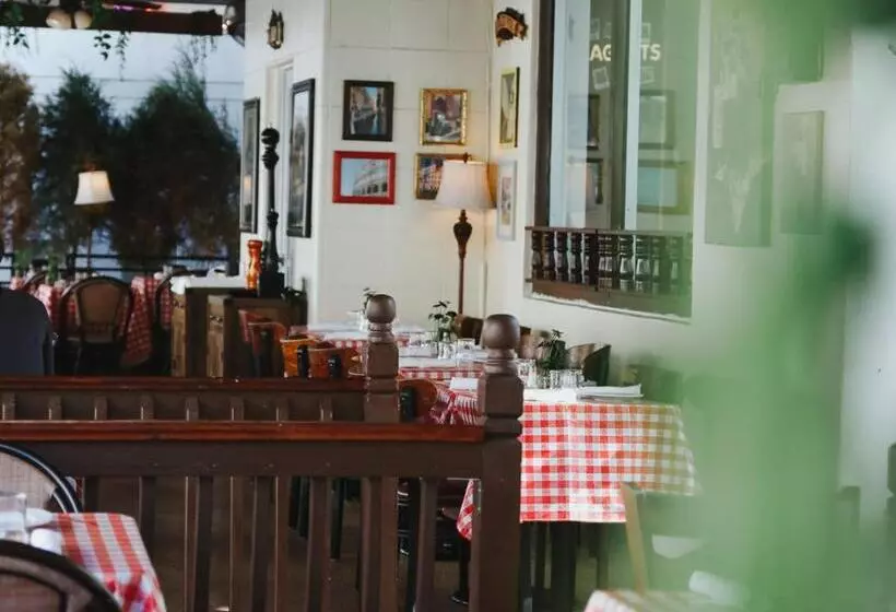 호텔 Ocean Reef Suites