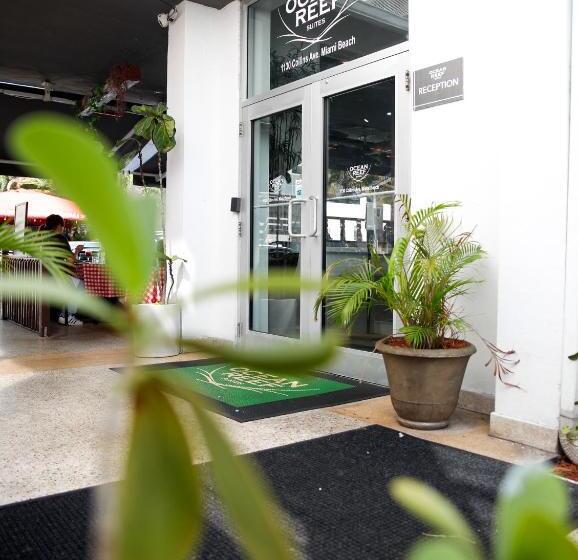 هتل Ocean Reef Suites