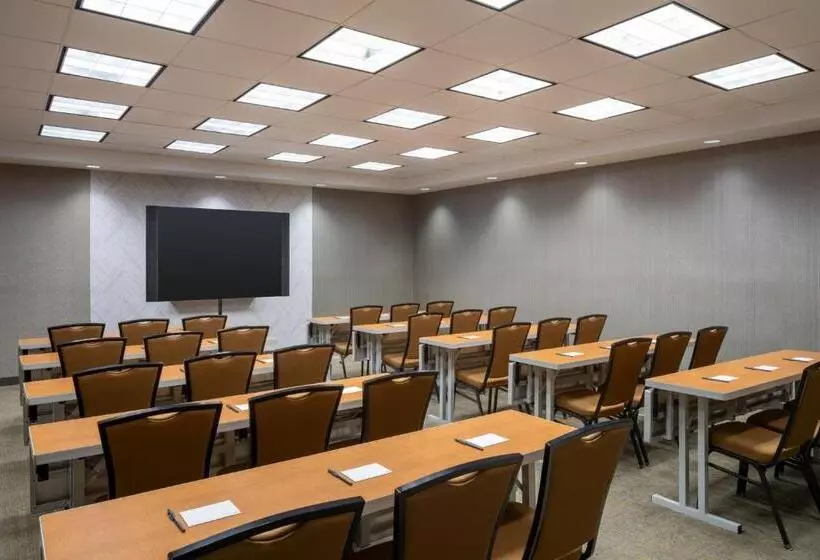 בית מלון כפרי Springhill Suites Gainesville