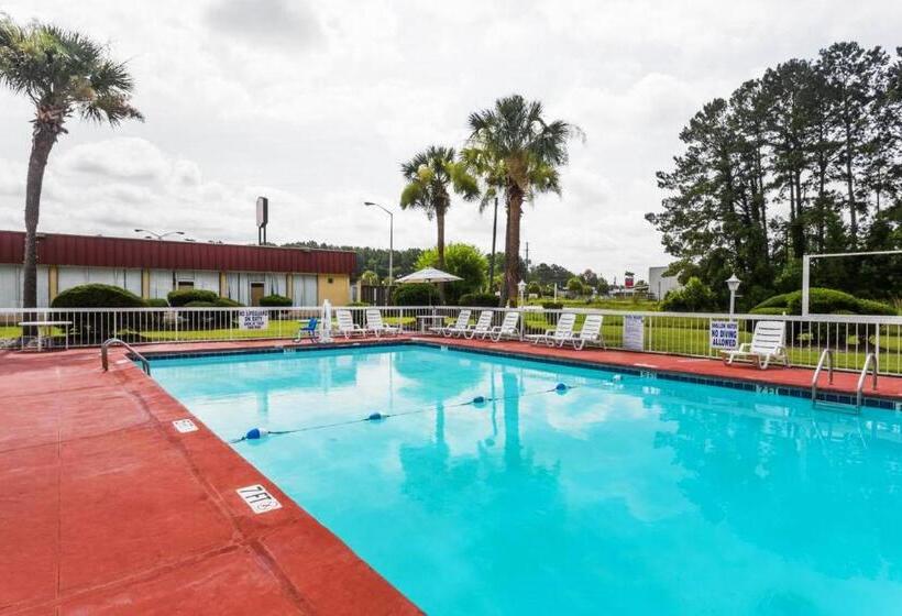 בית מלון כפרי Super 8 By Wyndham Hardeeville