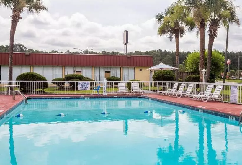 호텔 Super 8 By Wyndham Hardeeville