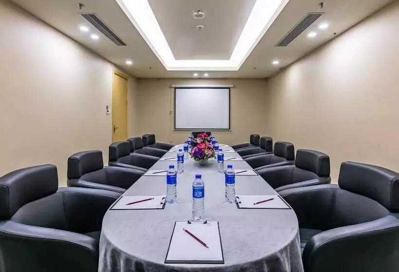 The Bauhinia Hotel Shenzhen